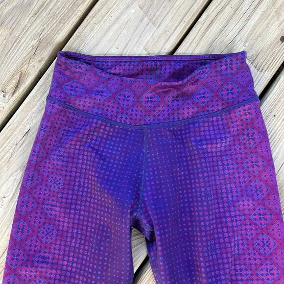 Prana Women's Purple Printed Cropped Leggings Size XS - Picture 3 of 6